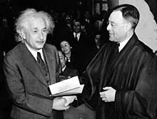 আলবার্ট আইনস্টাইন (১৯২১ সালে নোবেল বিজয়ী) - Albert Einstein (Nobel Prize winner in 1921)